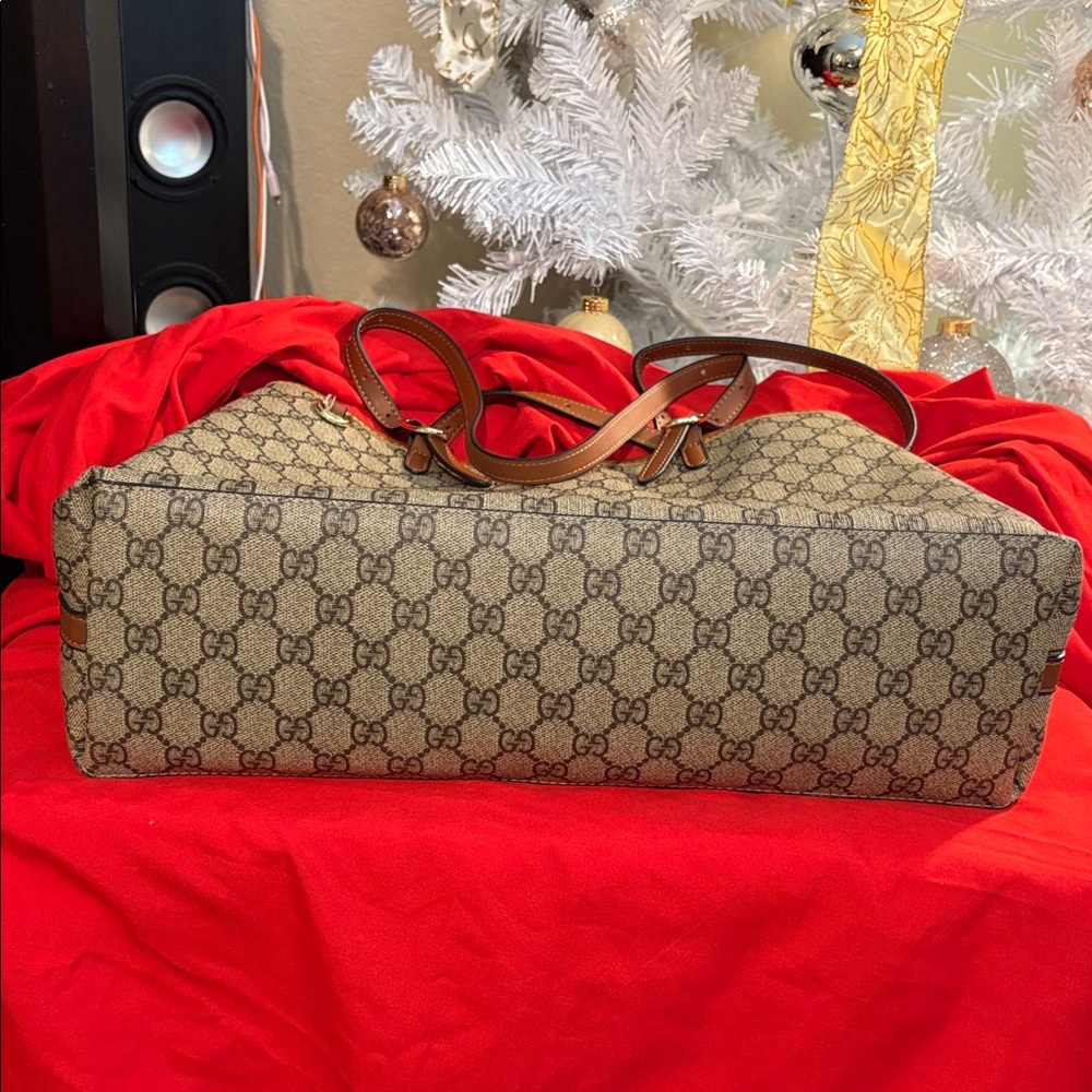 Purse - Picture 4 of 8